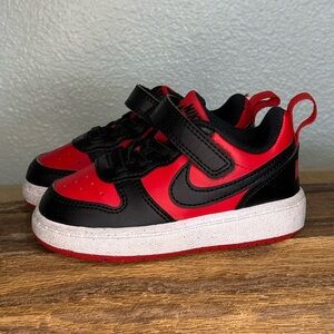 Nike Kids Black and Red Sneakers Size 6C